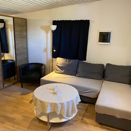 Apartamento Idyliska Boende Mitt Pa Oeland Färjestaden Exterior foto
