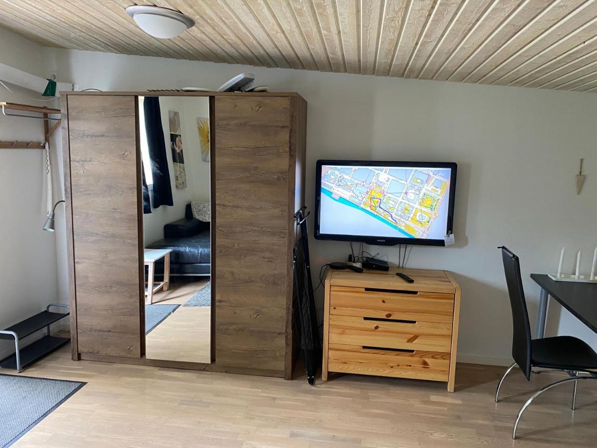Apartamento Idyliska Boende Mitt Pa Oeland Färjestaden Exterior foto